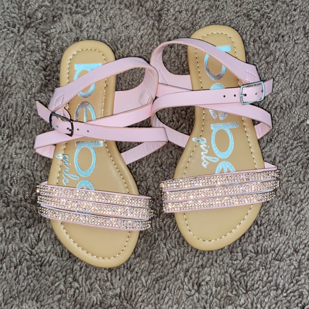 🦄New Bebe Girls “Bling” Sandals- pls Read below - Picture 2 of 4